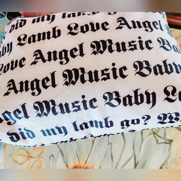L.A.M.B. LeSportsac Gwen Stefani White Black LOVE ANGEL MUSIC BABY Purse 12"×12" - Picture 5 of 16
